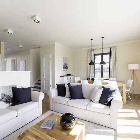 Reetland Am - Luxus Reetdachvilla Mit 3 Schlafzimmern, Sauna Und Kamin E07 Dranske