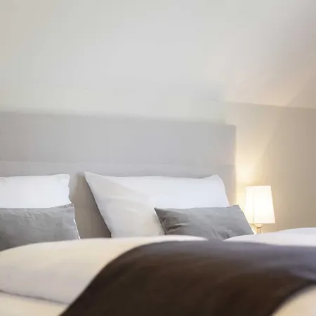 Reetland Am - Luxus Reetdachvilla Mit 3 Schlafzimmern, Sauna Und Kamin E07 Ferienhaus Dranske