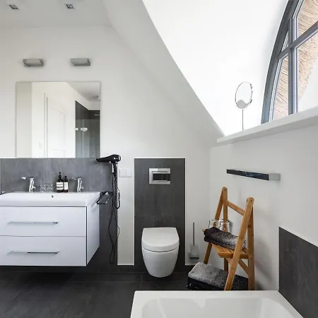 Casa vacanze Reetland Am - Luxus Reetdachvilla Mit 3 Schlafzimmern, Sauna Und Kamin E07