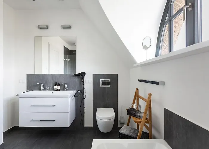 펜션 Reetland Am - Luxus Reetdachvilla Mit 3 Schlafzimmern, Sauna Und Kamin E07