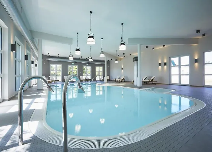 Reetland Am - Luxus Reetdachvilla Mit 3 Schlafzimmern, Sauna Und Kamin E07 펜션 드란스케